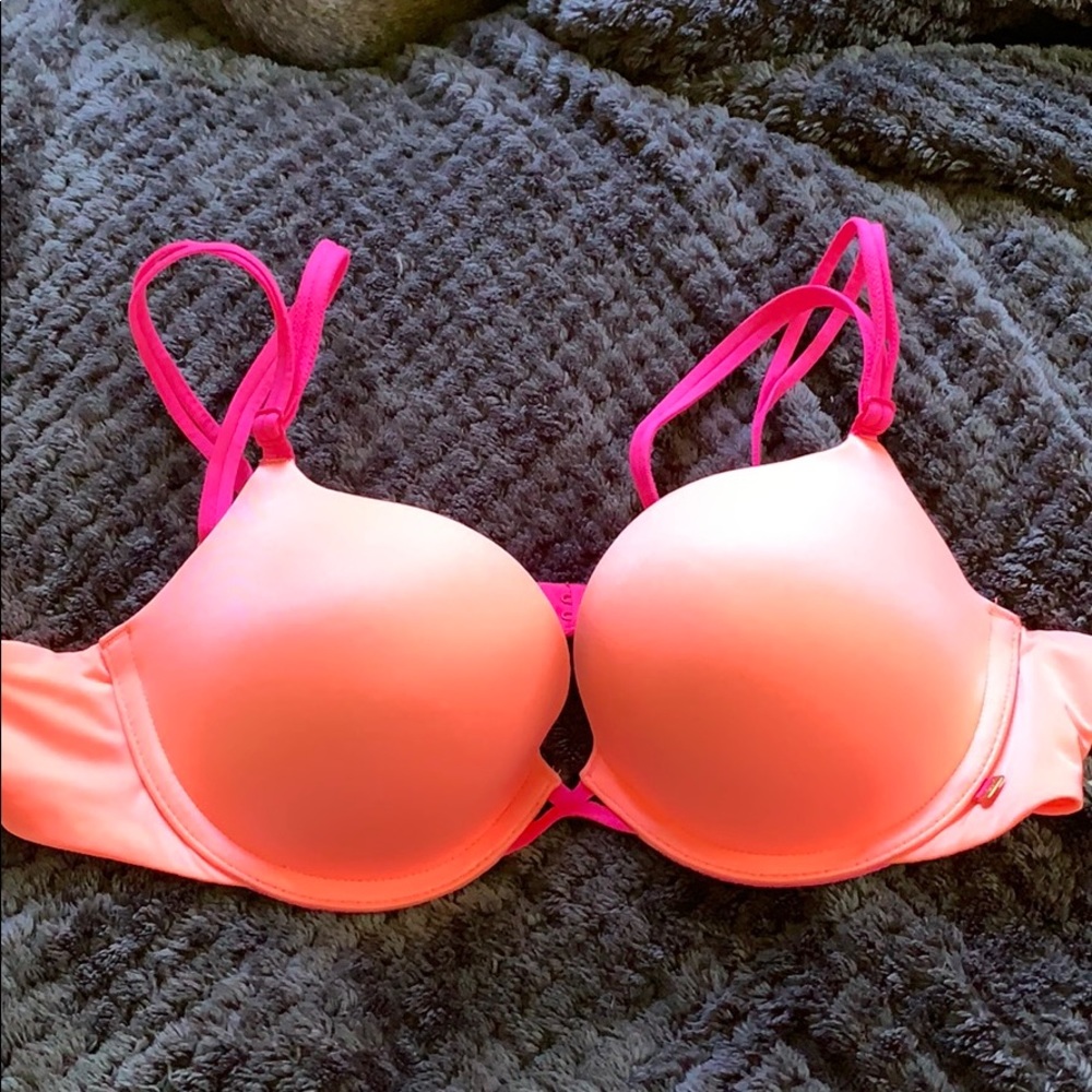 New Victoria’s Secret padded bra